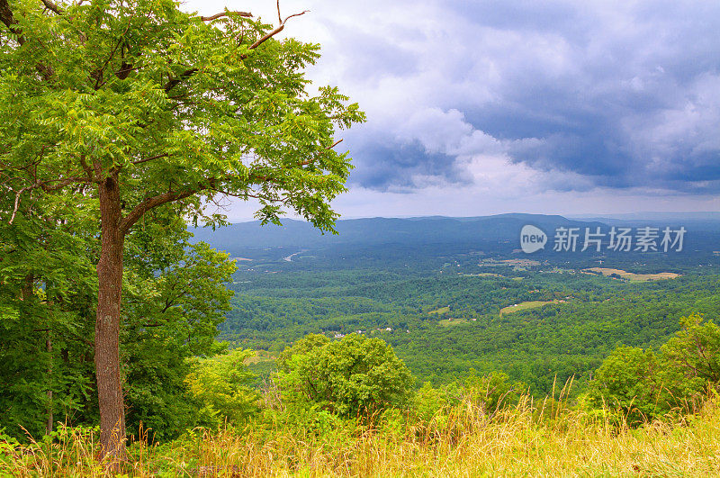 俯瞰Shenandoah Skyline Drive